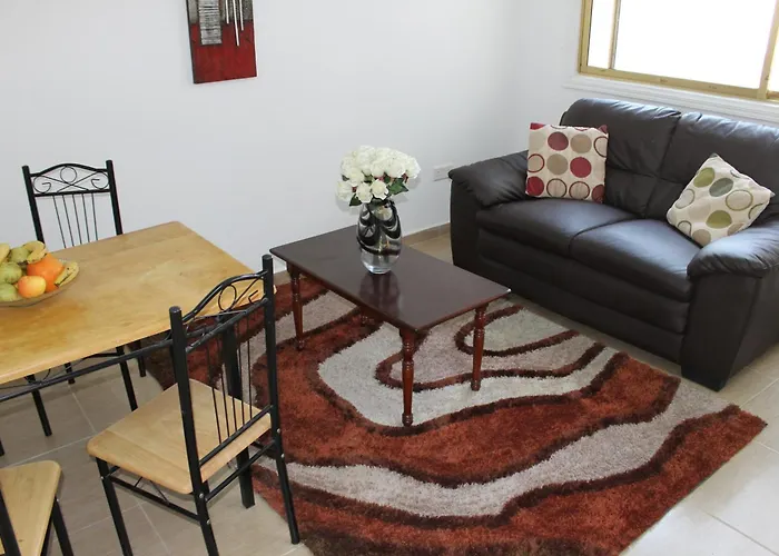 Tiffany Ларнака